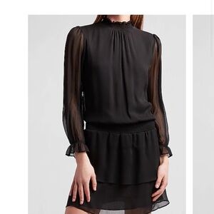 🆕 Super cute black dress